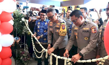 Kapolda-Jatim-Resmikan-9-Gedung-RS-Bhayangkara-Jajaran-Polda-Jawa-Timur-Secara-Serentak